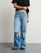AE Dreamy Drape Stretch Ripped Low-Rise Baggy Wide-Leg Jean