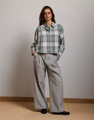 AE77 Cropped Flannel Shirt