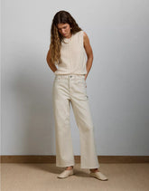 AE77 Premium Bootcut Crop Jean