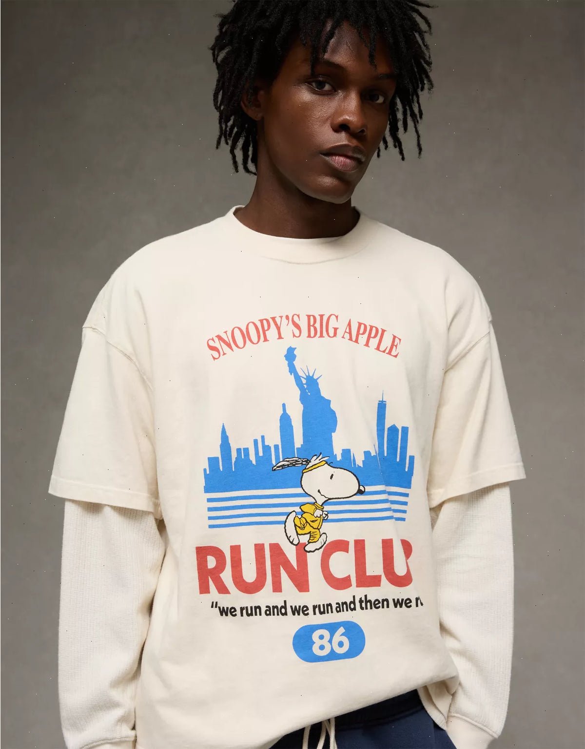 AE Boxy Snoopy Graphic T-Shirt