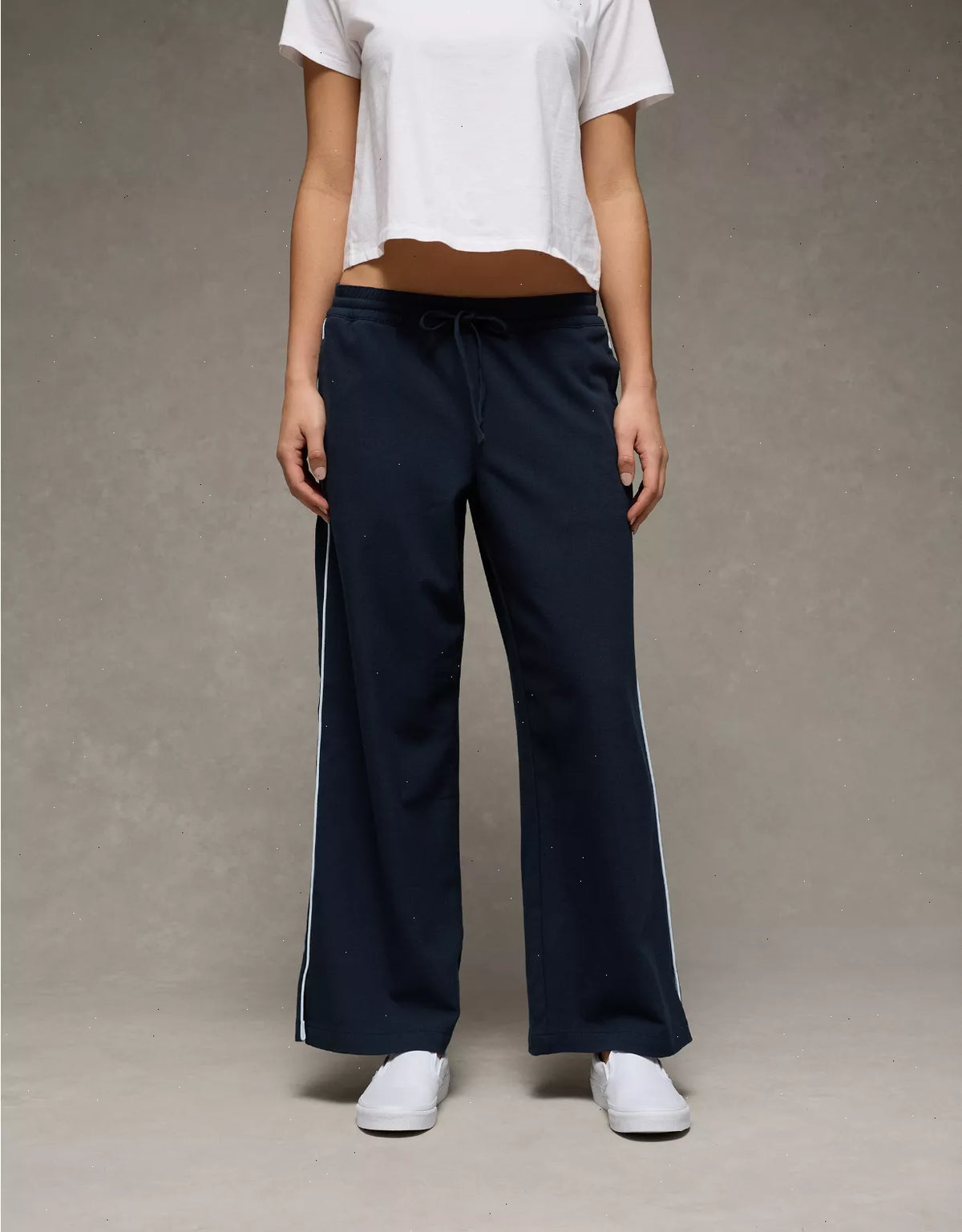 AE Stretch Low Rise Wide-Leg Track Pant