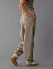 AE Everyday Luxe Sweatpant