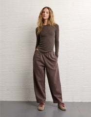 AE Everyday Luxe Barrel Sweatpant