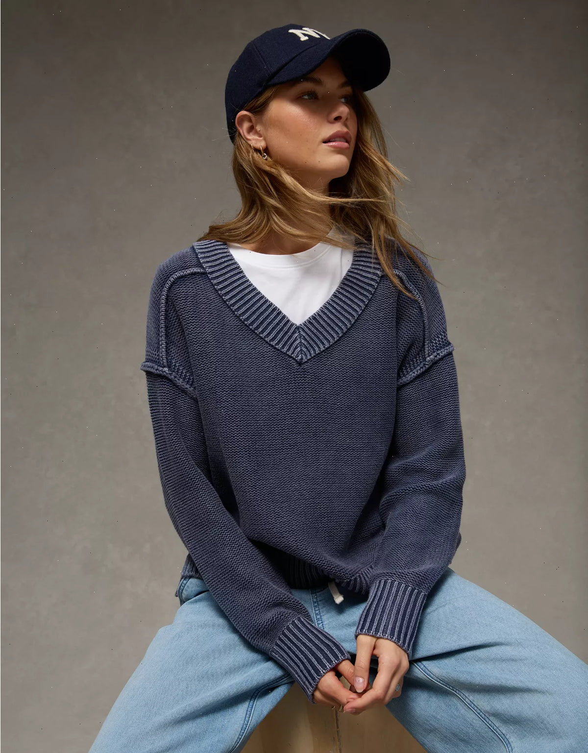 AE Long Weekend V-Neck Sweater