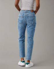 AE Strigid Ripped Mom Jean