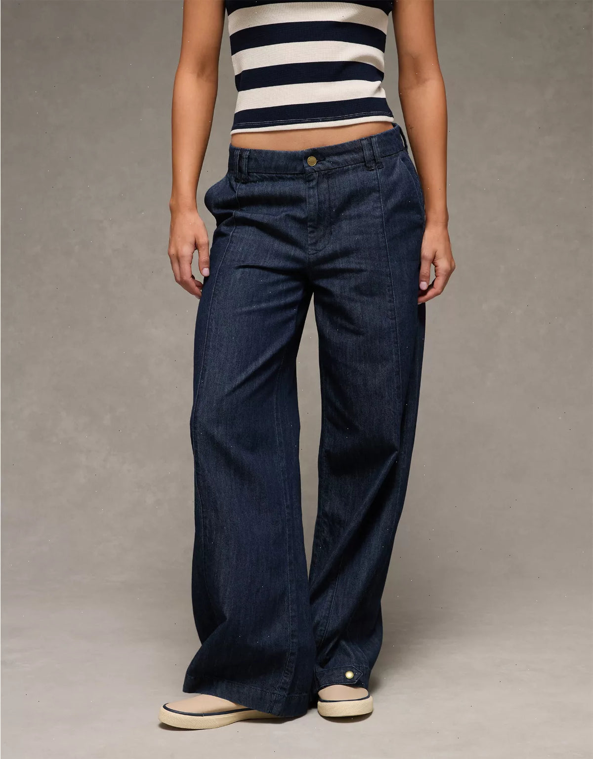 AE Baggy Wide-Leg Trouser