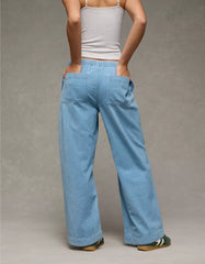 AE Cozy Dreamy Drape Low-Rise Ultra Wide-Leg Jean