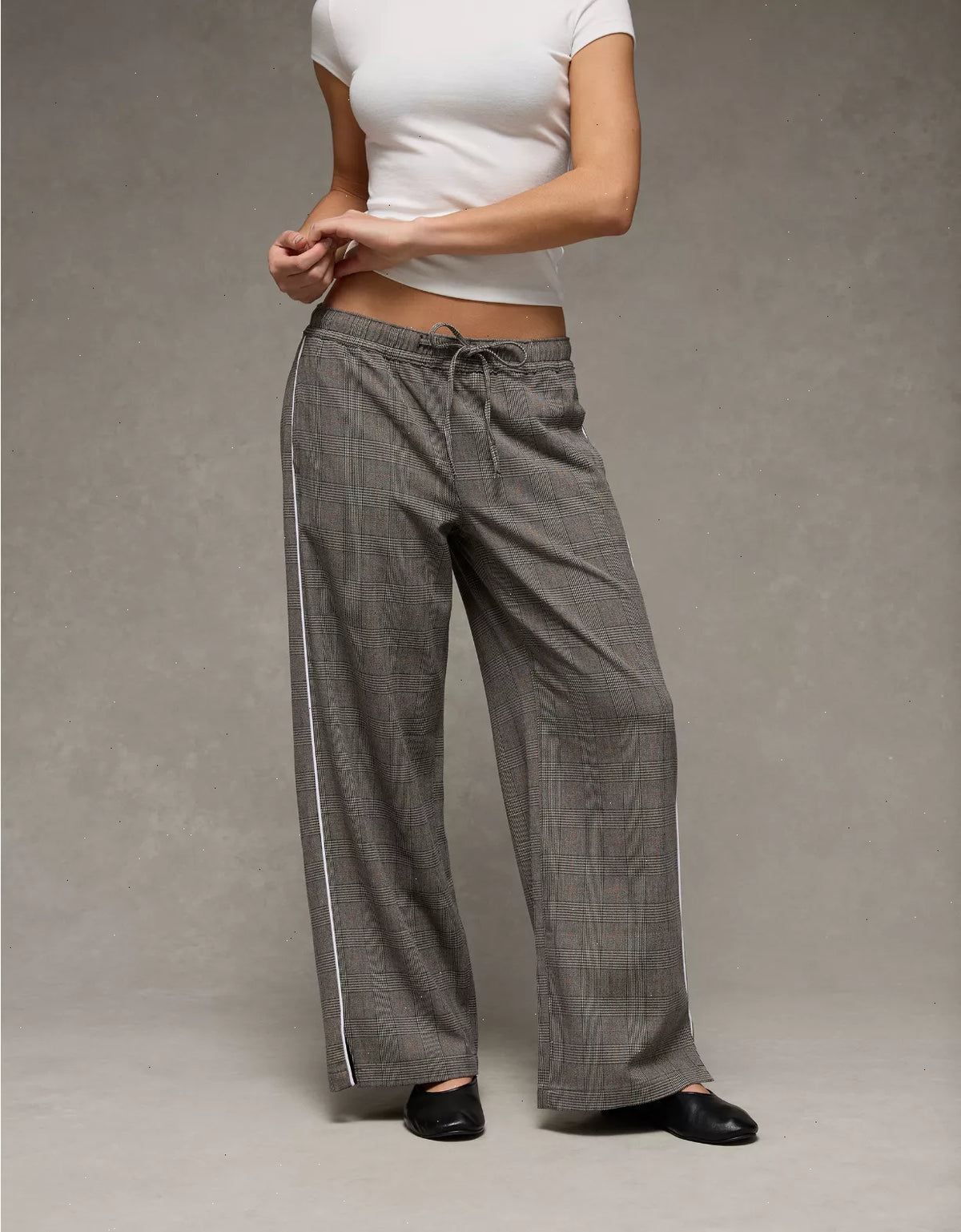AE Stretch Low Rise Wide-Leg Track Pant