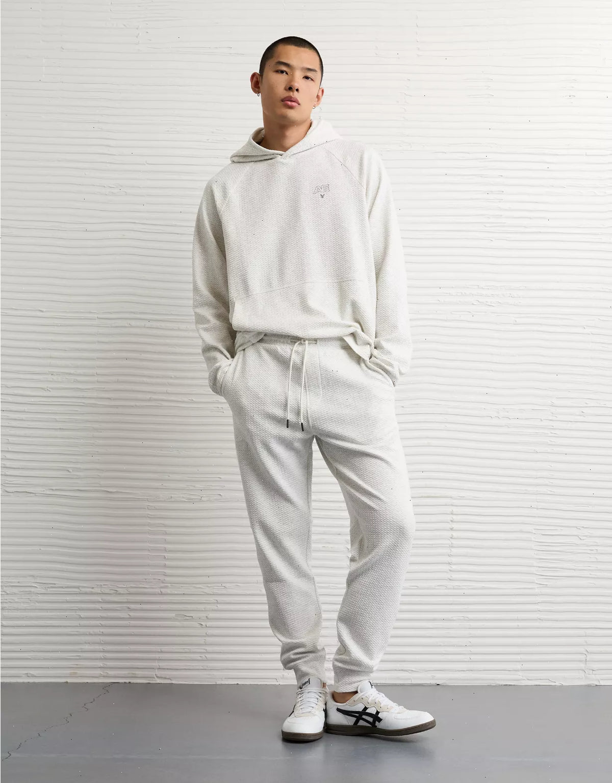 AE 24/7 Textured Fleece Jogger