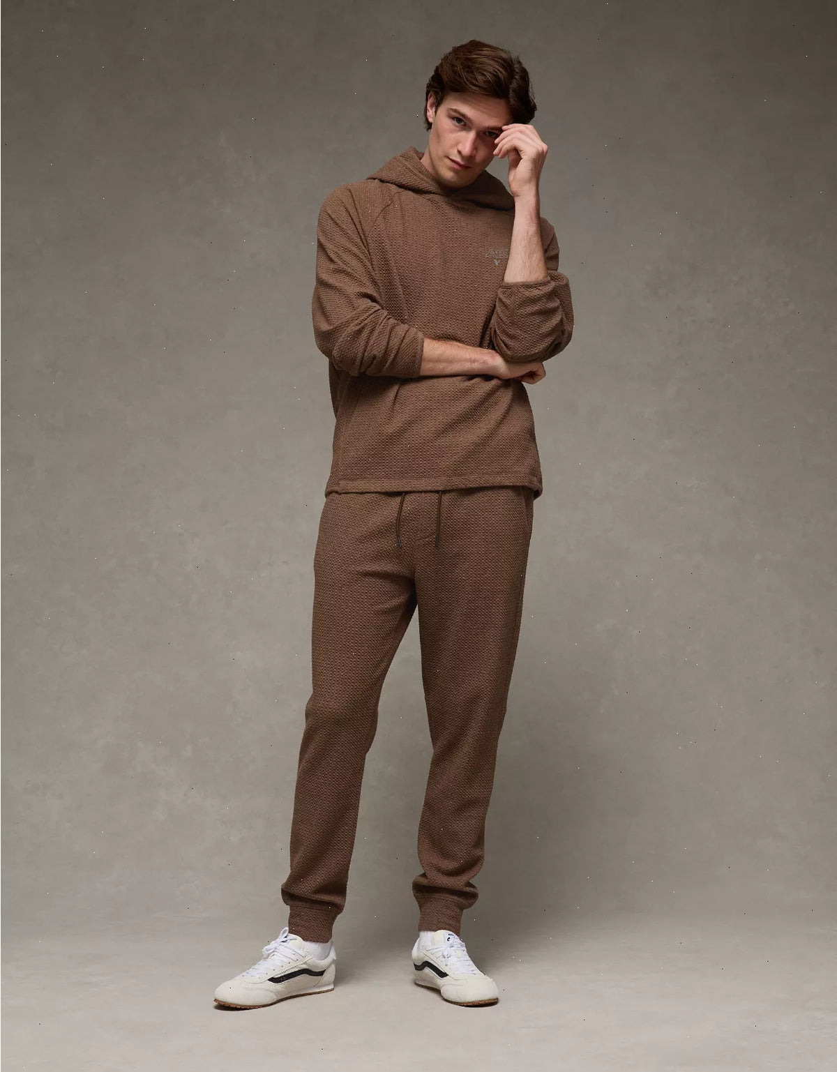 AE 24/7 Textured Fleece Jogger