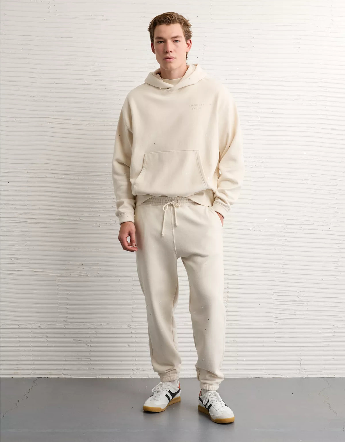AE Laidback Luxe Heavyweight Sweatpant