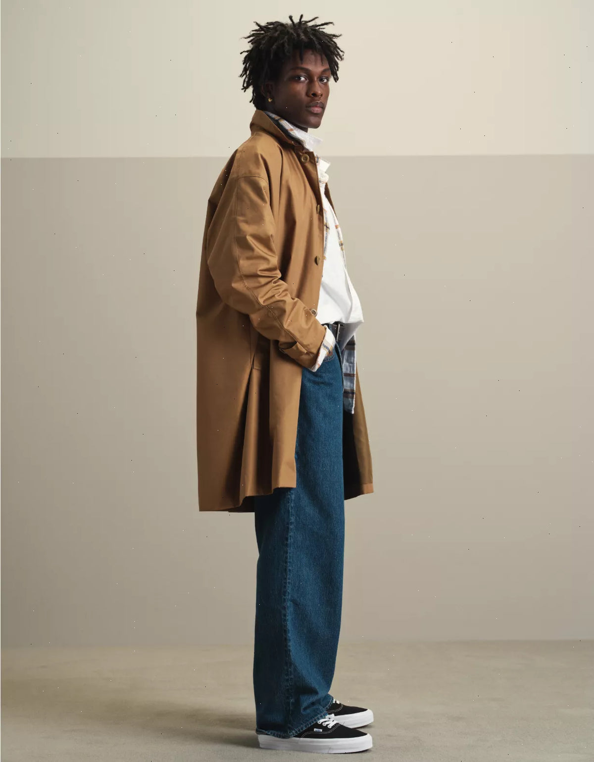 AE Mac Trench Coat