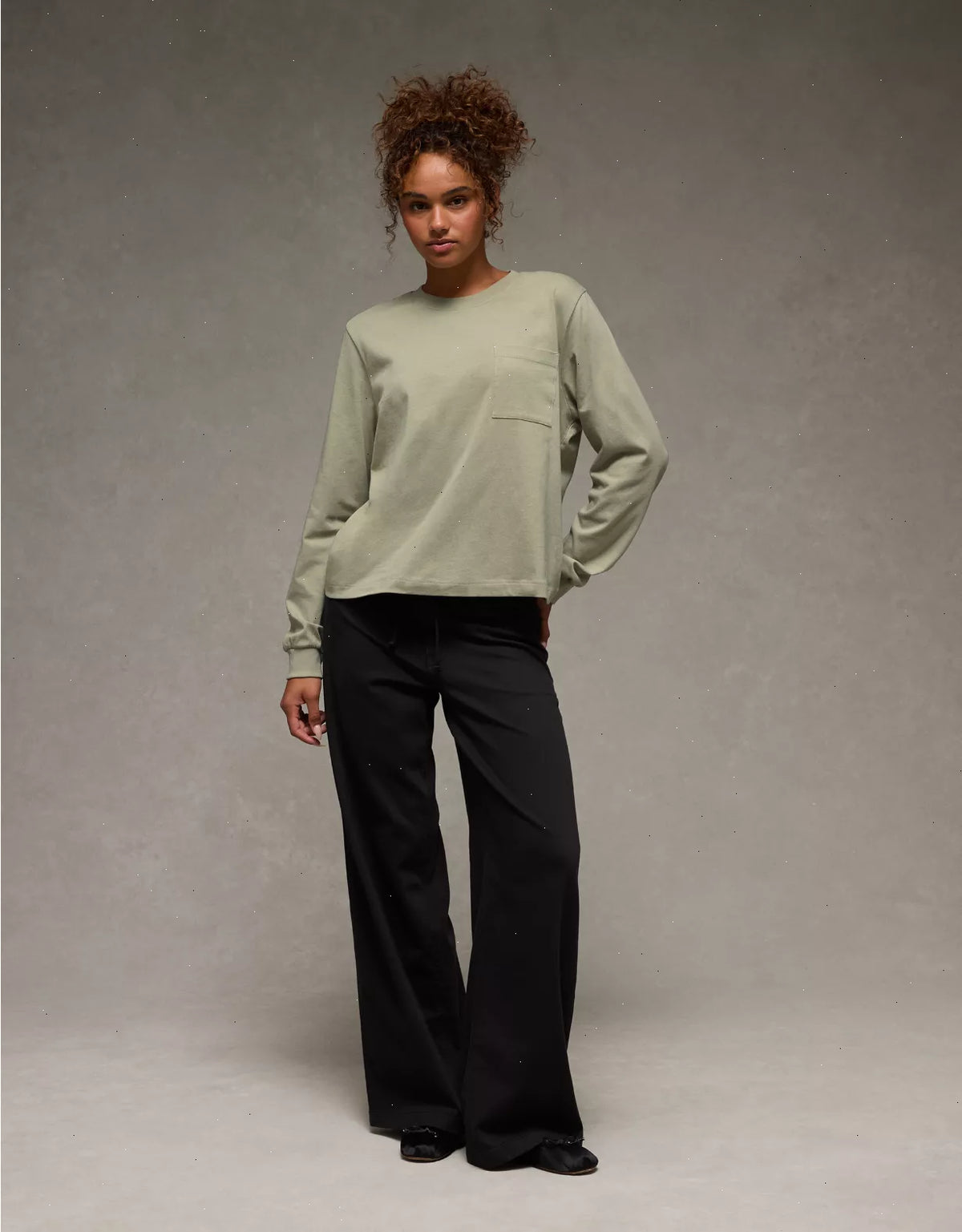 AE Everyday Luxe Long Sleeve T-Shirt