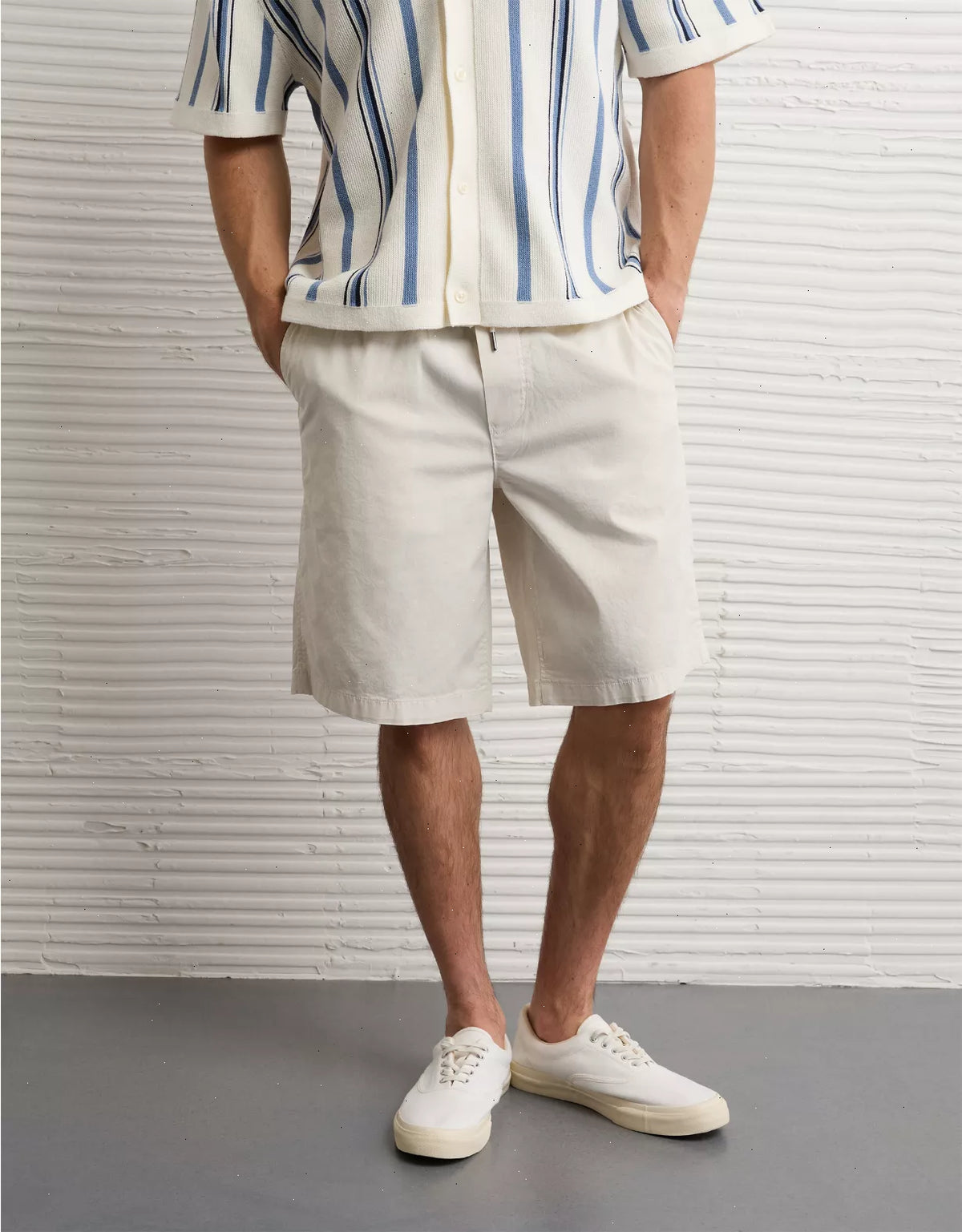 AE 10" Flex Lived-In Trekker Short