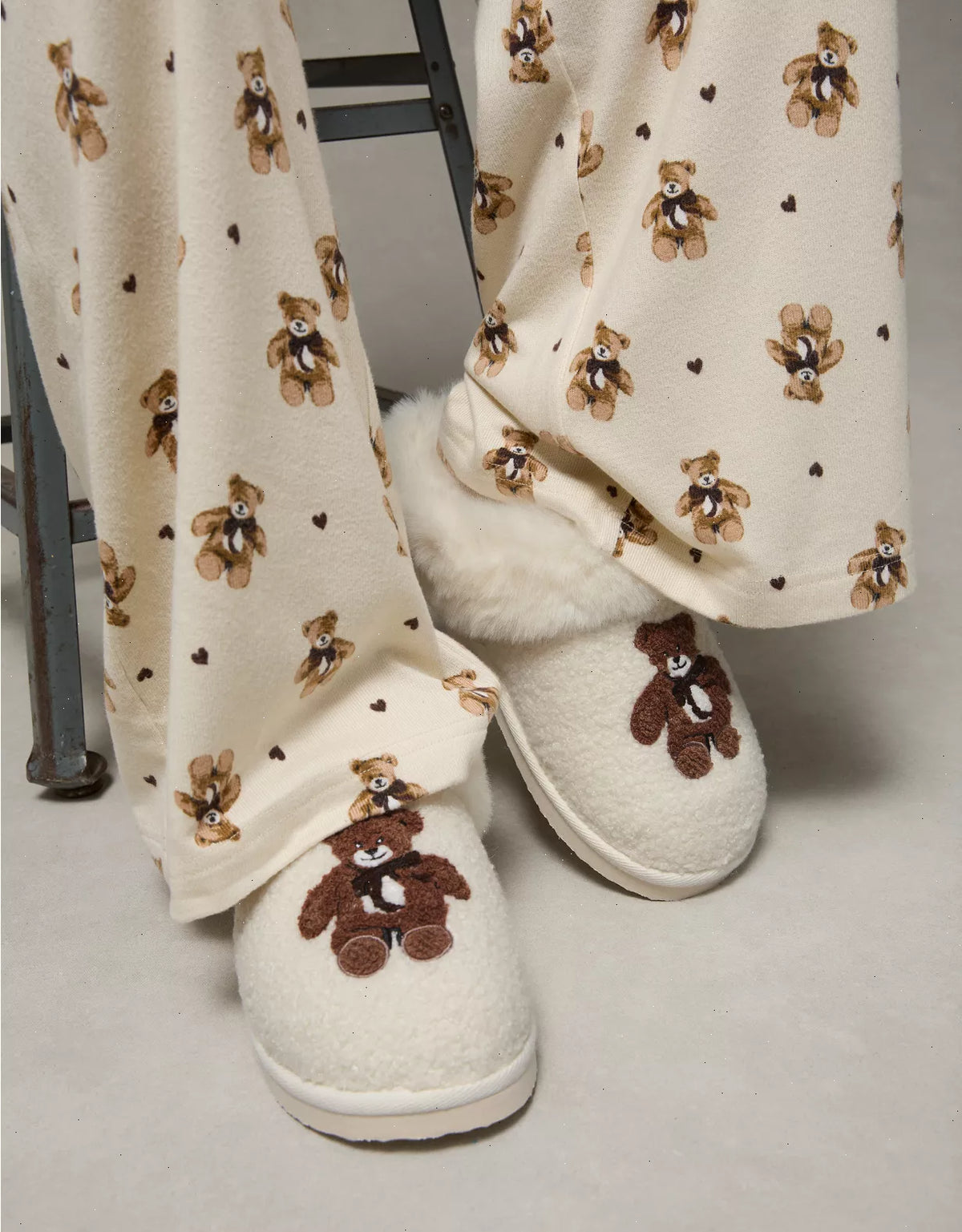 AE Teddy Bear Scuff Slipper